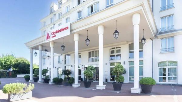 INVESTISSEMENT LOCATIF  ROISSY EN FRANCE  Résidence Affaires City Résidence Paris CDG Airport  6.66 % de rentabilité