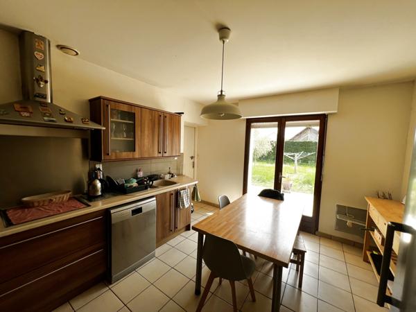 PAVILLON 5 CHAMBRES - GARAGE - TERRAIN