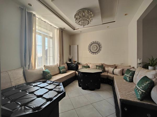 Maison à vendre    6 pièces • 80 m2 Saint-Quentin