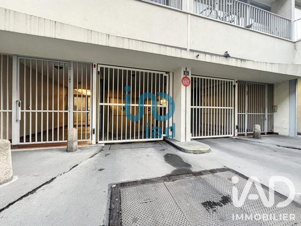 Parking à vendre 11 m² Paris 10