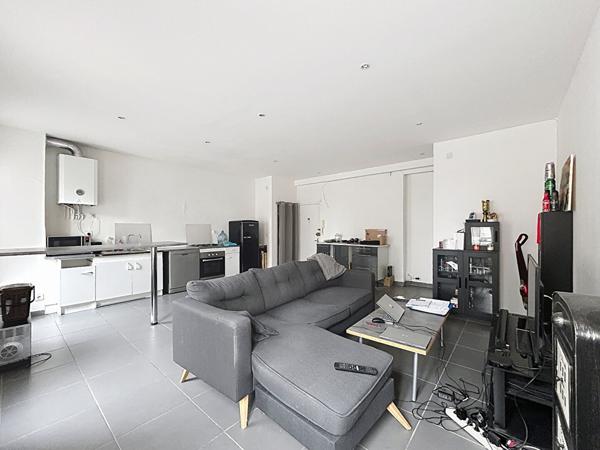 Exclusivité à Saint-Étienne Carnot : Charmant appartement 2 pièces de 60 m² à vendre