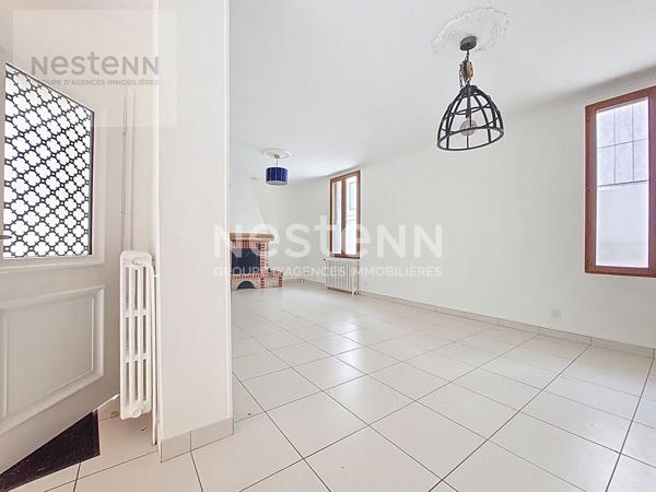 ORLEANS SECTEUR RUE DE LA GARE - MAISON DE VILLE T5  AVEC GARAGE - COUR ET JARDIN  EXCELLENT DPE D