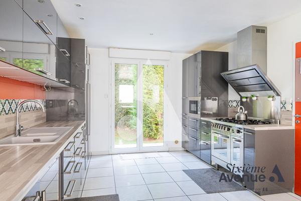 Maison 6 pièces 194.82 m2