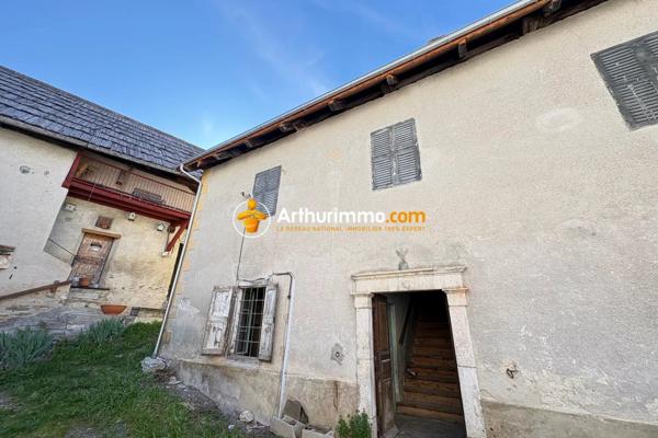 Vente                                                      Maison
                        
                     4 pièces                      100 m2                     à Guillestre
