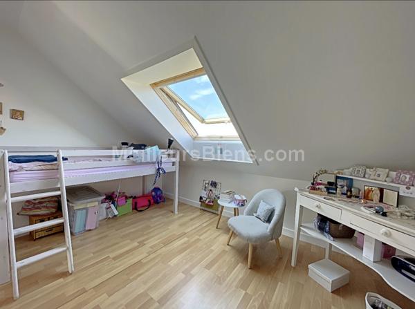 Maison familiale avec jardin idéalement située