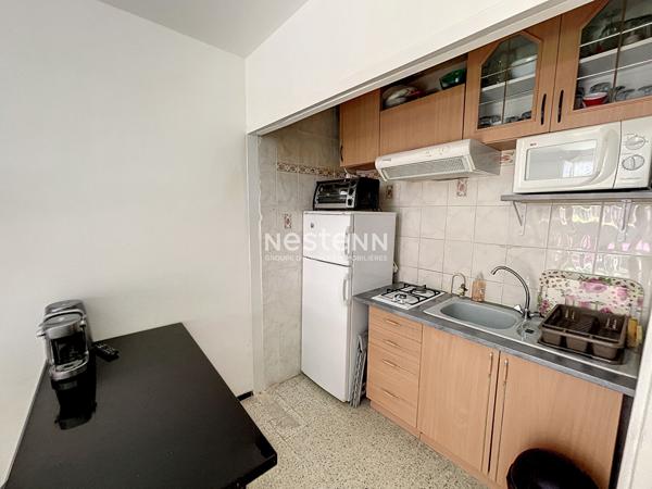 A vendre studio à 50m de la plage à Argeles Sur Mer idéalement situé dans une résidence bien entretenue et à faibles charges.