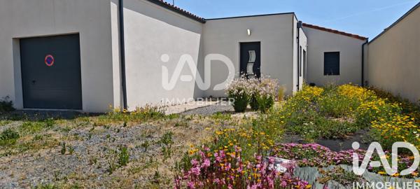 Maison à vendre 4 pièces 98 m² Fontenay-le-Comte