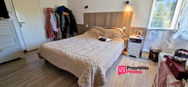 Maison 2 logements - 200 m²- 8 pièces - 6 chambres - terrain de 2158 m²