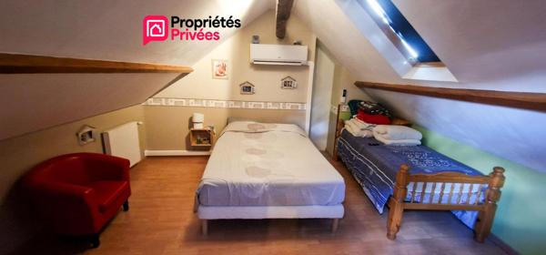 Maison 2 logements - 200 m²- 8 pièces - 6 chambres - terrain de 2158 m²