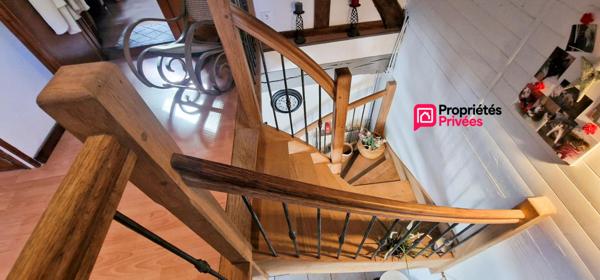 Maison 2 logements - 200 m²- 8 pièces - 6 chambres - terrain de 2158 m²