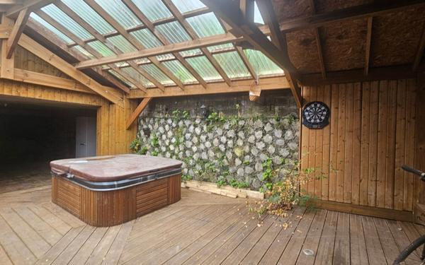 Maison à vendre    4 pièces • 145 m2 Les Avirons