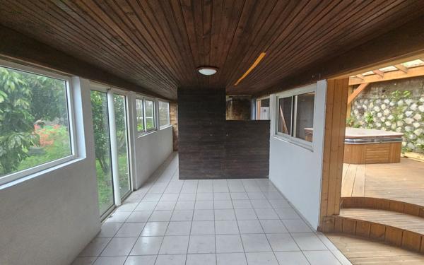 Maison à vendre    4 pièces • 145 m2 Les Avirons