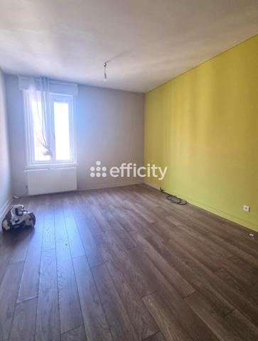 Maison 10 pièces - 300 m²