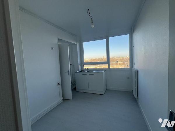 CAEN Rive droite - Appartement de 78 m2 - 3 chambres - balcon - Ascenseur