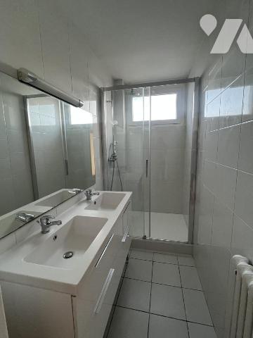 CAEN Rive droite - Appartement de 78 m2 - 3 chambres - balcon - Ascenseur