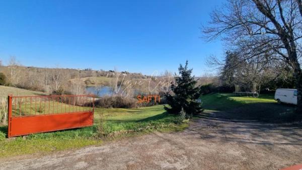 Ensemble 558m2 - 15 pièces -11 chambres - terrain 3666m2