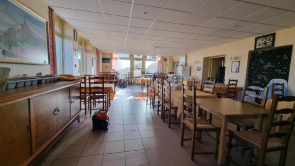 Ensemble 558m2 - 15 pièces -11 chambres - terrain 3666m2