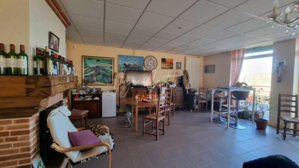 Ensemble 558m2 - 15 pièces -11 chambres - terrain 3666m2