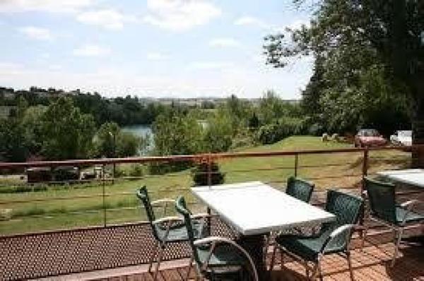 Ensemble 558m2 - 15 pièces -11 chambres - terrain 3666m2