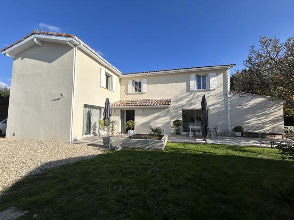 Agen (47000) MAISON 3 CHAMBRES JARDIN GARAGE ET DEPENDANCE