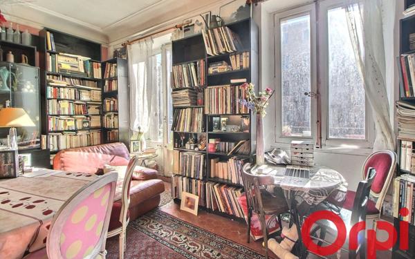 Appartement à vendre    4 pièces • 108,75 m2 Marseille 1