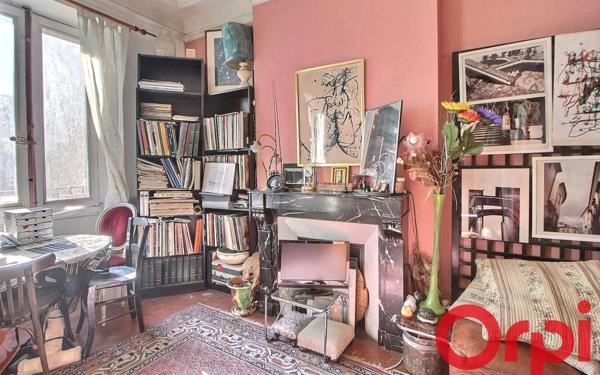 Appartement à vendre    4 pièces • 108,75 m2 Marseille 1