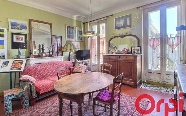 Appartement à vendre    4 pièces • 108,75 m2 Marseille 1