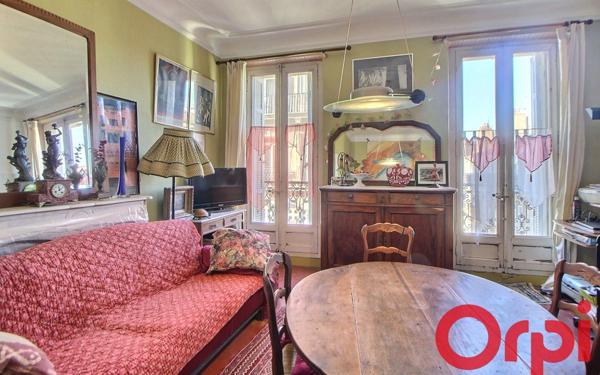 Appartement à vendre    4 pièces • 108,75 m2 Marseille 1