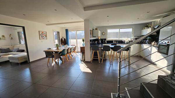 MAISON CHEVIGNY SAINT SAUVEUR 7 PIÈCES 162 M²