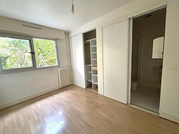 Appartement à ENGHIEN-LES-BAINS, 95880 - 1 pièce 15m²