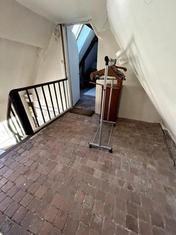 Maison  6 pièce(s) 180 m2