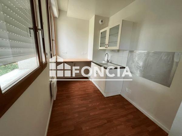 Location Appartement 2 pièces 51.48 m² - 1 RUE DES QUINQUENAYS Chinon 37500