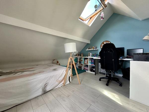 Maison Poissy 6 pièce(s) 115 m2 599 000 € **  - Référence  9315