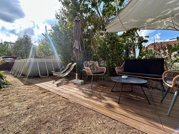 Maison Poissy 6 pièce(s) 115 m2 599 000 € **  - Référence  9315