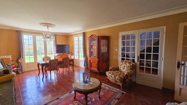 Maison sur sous sol proche nature