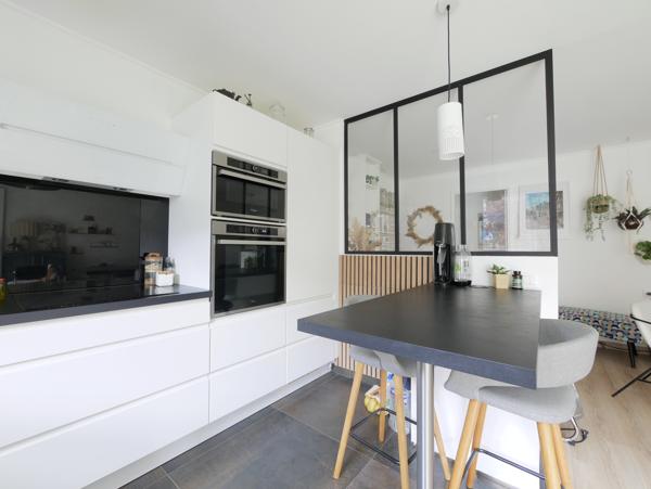Appartement
         4 pièces
        - 72 m² 199 950 €*