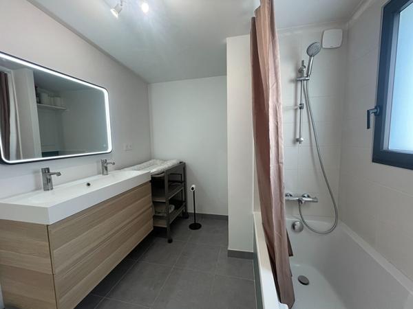 Maison à vendre à Ploeren 3 chambres 1 bureau bus écoles