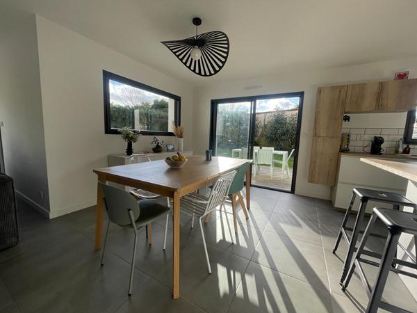 Maison à vendre à Ploeren 3 chambres 1 bureau bus écoles