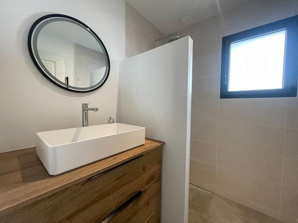 Maison à vendre à Ploeren 3 chambres 1 bureau bus écoles