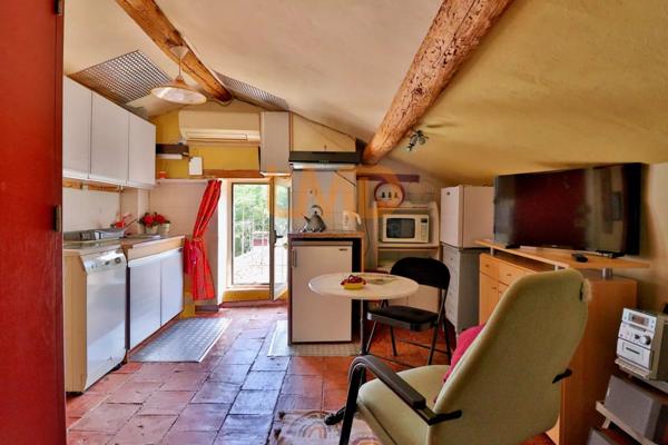 Studio 10.95M2 - Meublé - Climatisé - Centre Sterr ET Centre Bourges