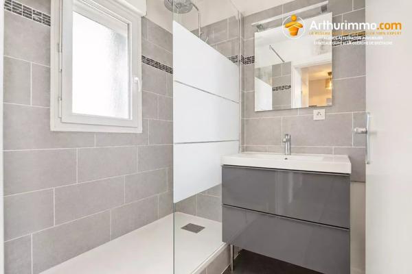 Vente                                                      Appartement
                        
                     2 pièces                      47 m2                     à Thorigné-Fouillard