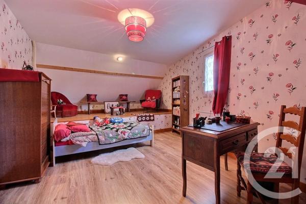 Maison à vendre  5 pièces - 156,45 m 2   SEZANNE  - 51