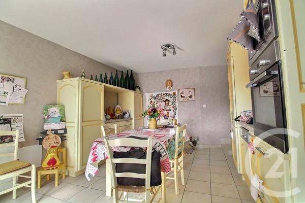 Maison à vendre  5 pièces - 156,45 m 2   SEZANNE  - 51