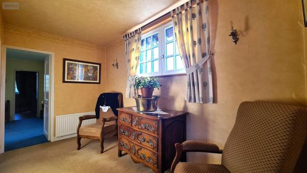 Villa à vendre à Forges-les-Eaux en Seine-Maritime (76440), ref : 27098-2025-10