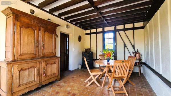 Villa à vendre à Forges-les-Eaux en Seine-Maritime (76440), ref : 27098-2025-10