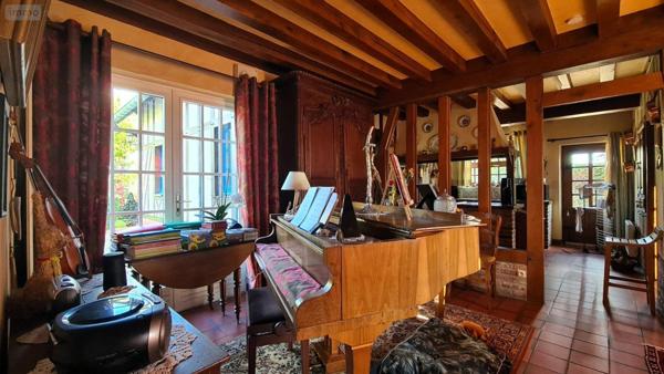 Villa à vendre à Forges-les-Eaux en Seine-Maritime (76440), ref : 27098-2025-10