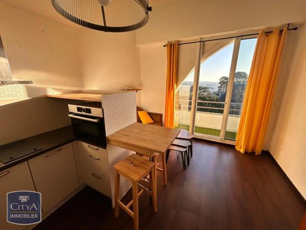 Appartement à louer 2 pièces 47.83m² Cholet (49300)