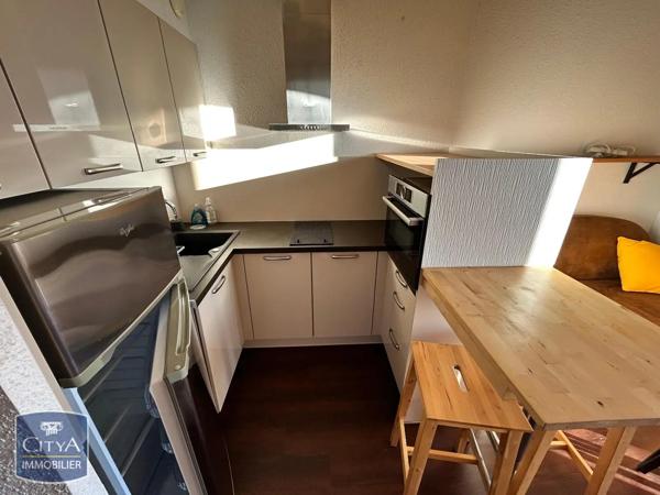 Appartement à louer 2 pièces 47.83m² Cholet (49300)