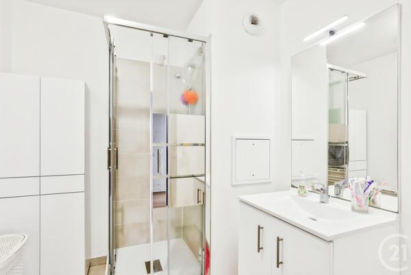 Appartement F3 à vendre  3 pièces - 55 m2 AUBERVILLIERS - 93