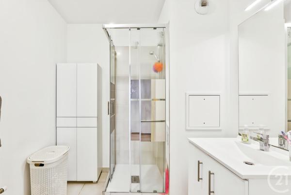 Appartement F3 à vendre  3 pièces - 55 m2 AUBERVILLIERS - 93